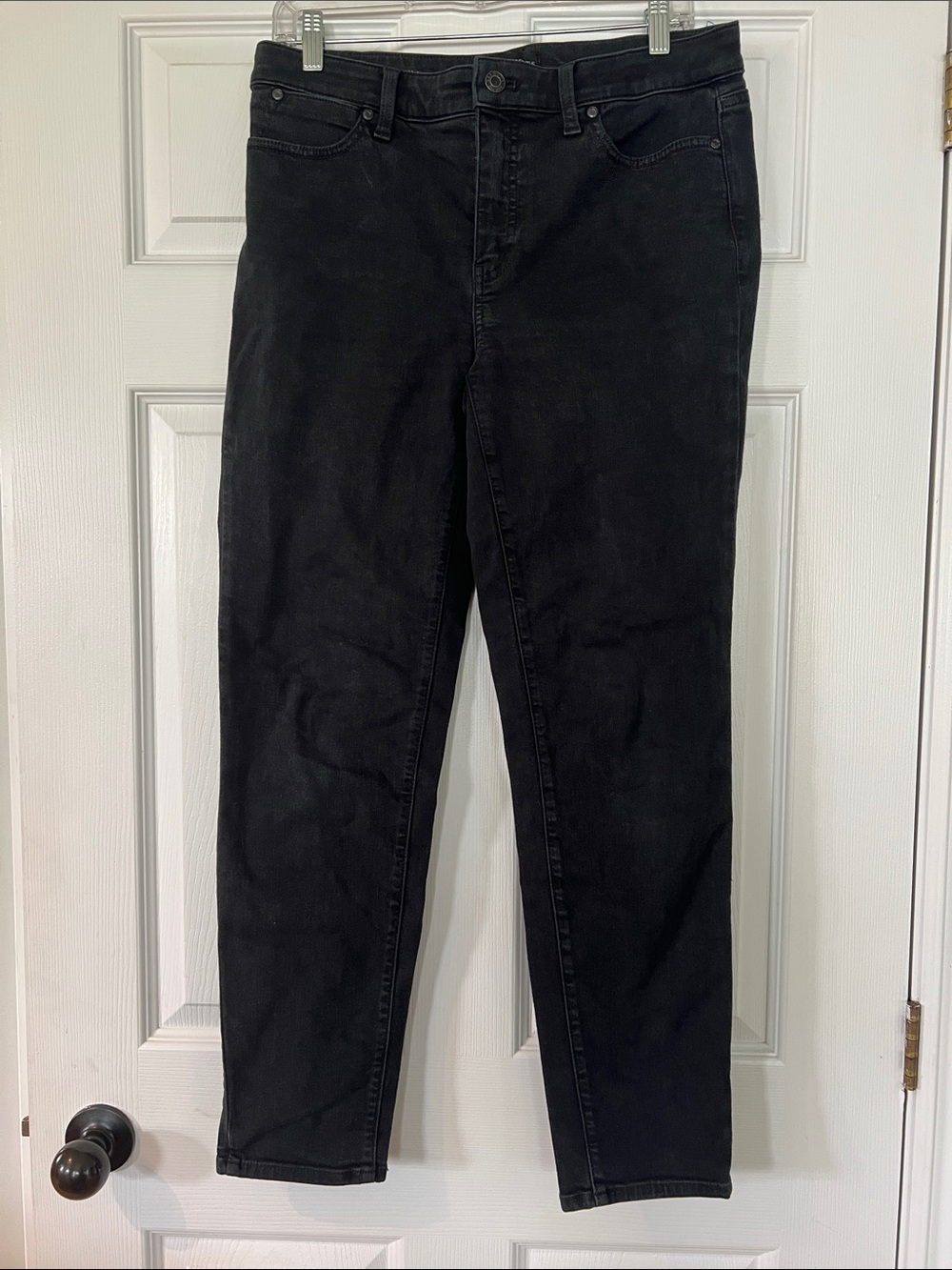 Talbots Black Skinny Jeans with Classic Five-Pocket Design